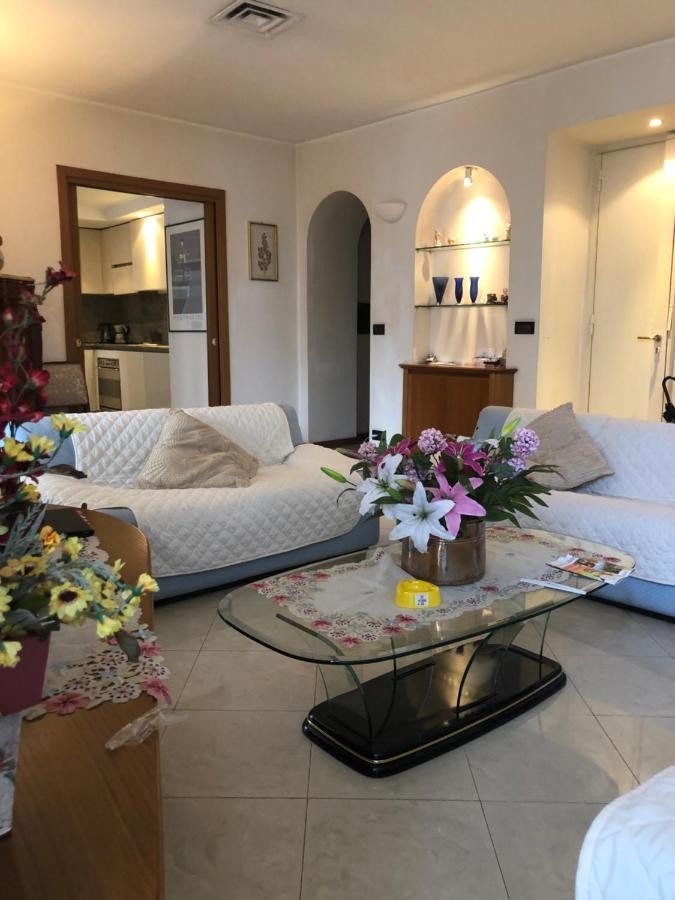 Casa Vacanza In Costa Azzurra Lägenhet Menton Exteriör bild